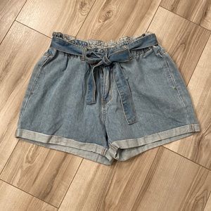 NWOT Jeans Shorts  - Large
